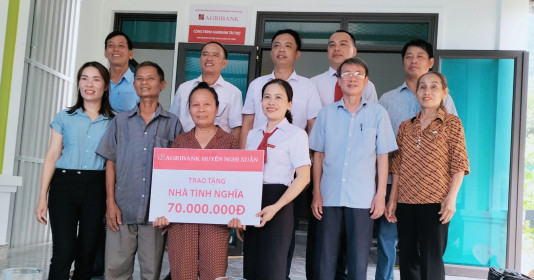 Hà Tĩnh: Agribank Chi nhánh Nghi Xuân bàn giao nhà tình nghĩa cho gia đình chính sách