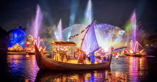 Hé lộ show diễn trên sông đặc sắc chưa từng có tại Mega Grand World Hà Nội
