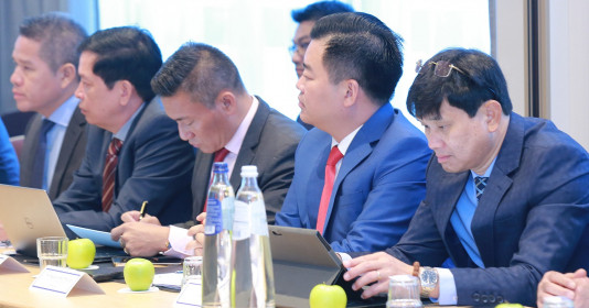  Chủ tịch HĐQT Flamingo Holdings sang Hà Lan tham dự toạ đàm với 30 doanh nghiệp lớn 