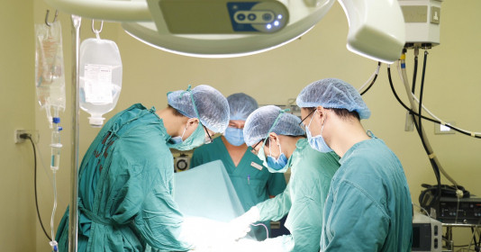 Tiền lương của bác sĩ, y sĩ, y tá sẽ thay đổi thế nào từ 1/7/2023