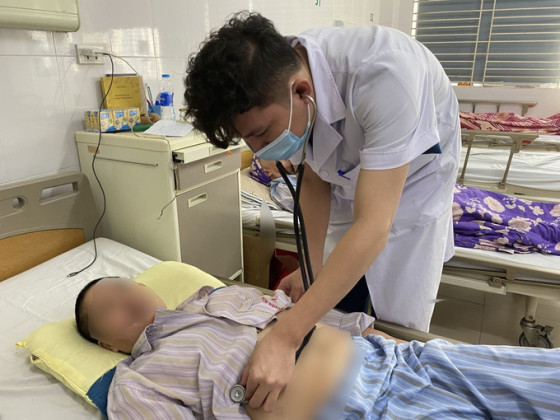 Nhiễm liên cầu lợn do thường xuyên ăn tiết canh, lòng lợn
