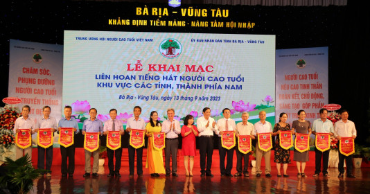 Khai mạc liên hoan tiếng hát người cao tuổi khu vực phía Nam tại Bà Rịa - Vũng Tàu