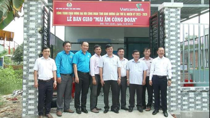 Bình Dương: LĐLĐ tỉnh hỗ trợ kinh phí xây nhà cho đoàn viên có hoàn cảnh khó khăn