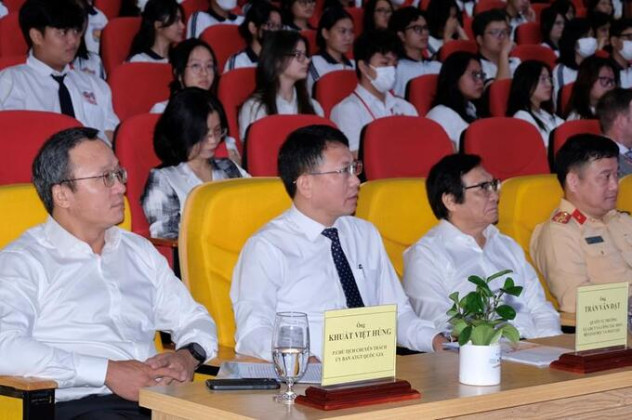 Đồng Nai nâng cao ý thức tuân thủ pháp luật về an toàn giao thông cho học sinh, sinh viên