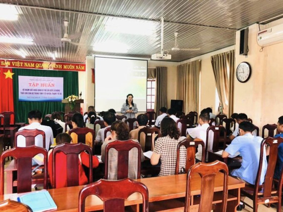 Đắk Nông: Tập huấn khám sức khỏe định kỳ cho trẻ em dưới 24 tháng tuổi