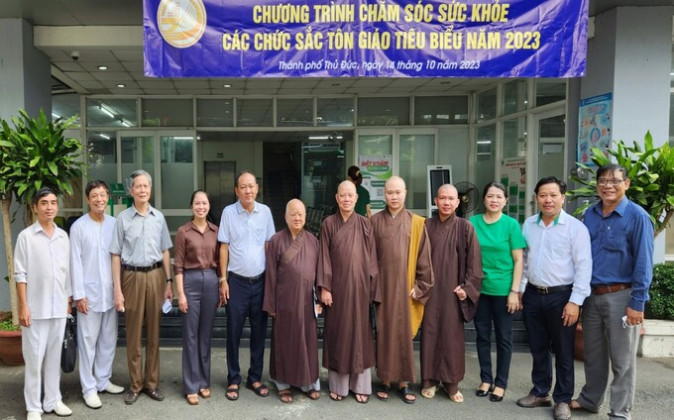 TP. HCM: Khám sức khoẻ các chức sắc tôn giáo trên địa bàn thành phố