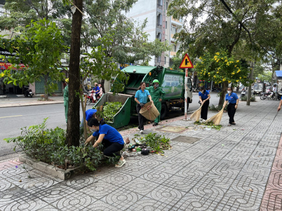 Bà Rịa – Vũng Tàu: Gần 200 người tham gia dọn vệ sinh môi trường, trật tự mỹ quan đô thị