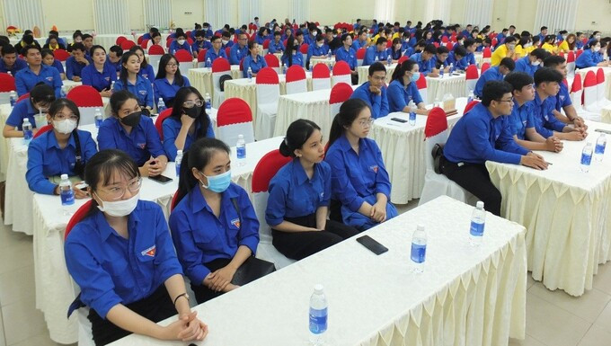 Long An: Tập huấn phòng, chống tác hại thuốc lá cho đoàn viên, thanh niên