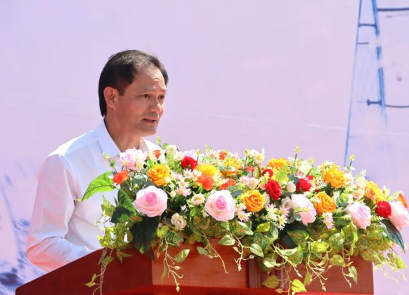 Bình Định: Khai mạc giải đua thuyền buồm quốc tế và ván chèo đứng Quy Nhơn 2023