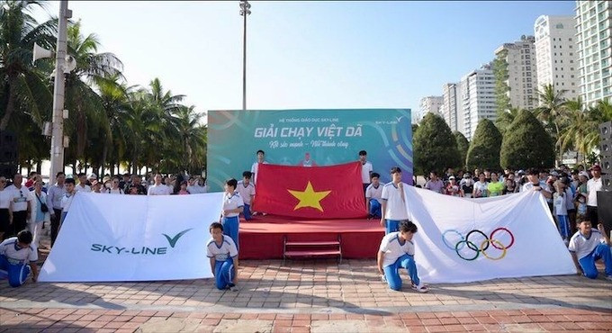Đà Nẵng: Hơn 1.500 người tham gia chạy bộ “Kết sức mạnh - Nối thành công"
