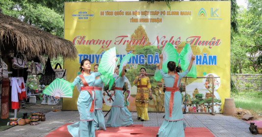 Ninh Thuận và Cần Thơ tăng cường hợp tác phát triển văn hoá và du lịch