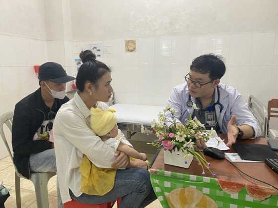 Khám sàng lọc bệnh tim bẩm sinh miễn phí cho trẻ em ở Cà Mau