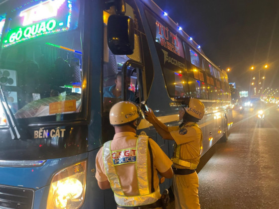 TP. HCM: Thực hiện mục tiêu đảm bảo trật tự an toàn giao thông trên tuyến Quốc lộ 1