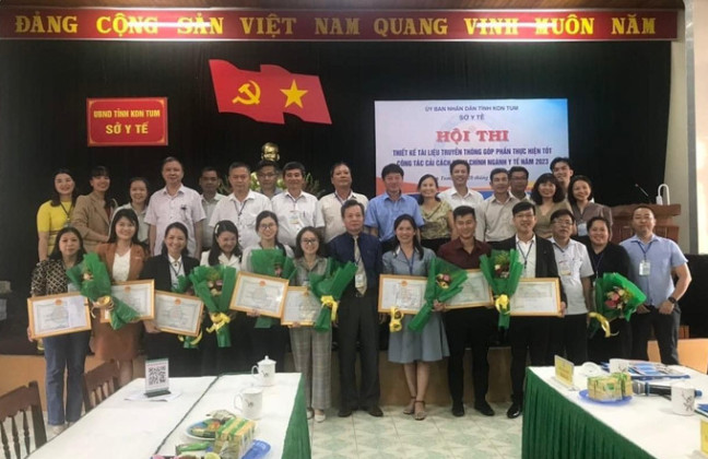 Kon Tum đẩy mạnh công tác cải cách hành chính gắn với chuyển đổi số, nâng cao sự hài lòng của người bệnh