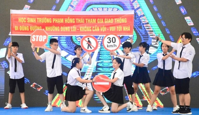 Gia Lai: Đổi mới phương pháp giảng dạy pháp luật về an toàn giao thông