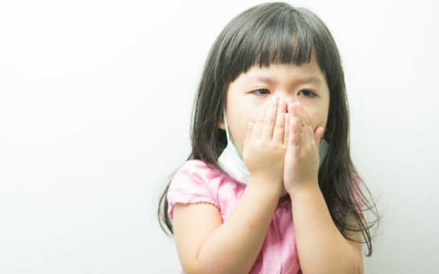 Những điều cha mẹ cần lưu ý khi trẻ bị ho