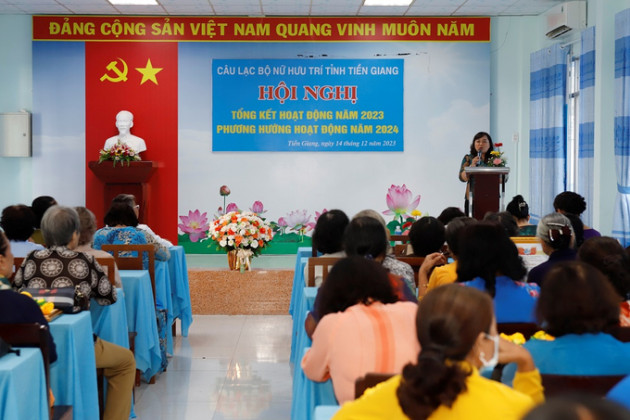 Câu lạc bộ nữ hưu trí Tiền Giang tổng kết hoạt động năm 2023 và phương hướng hoạt động năm 2024