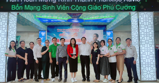 Bệnh viện Đa khoa Medic Bình Dương khám bệnh, cấp thuốc miễn phí và trao quà cho người dân