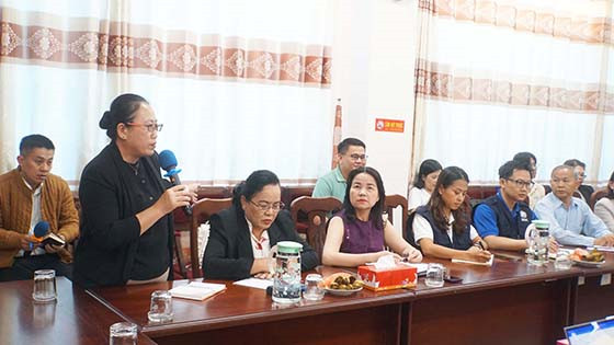 Ðoàn chuyên gia Lào đến thăm, làm việc về mô hình phòng, chống HIV/AIDS tại Cần Thơ