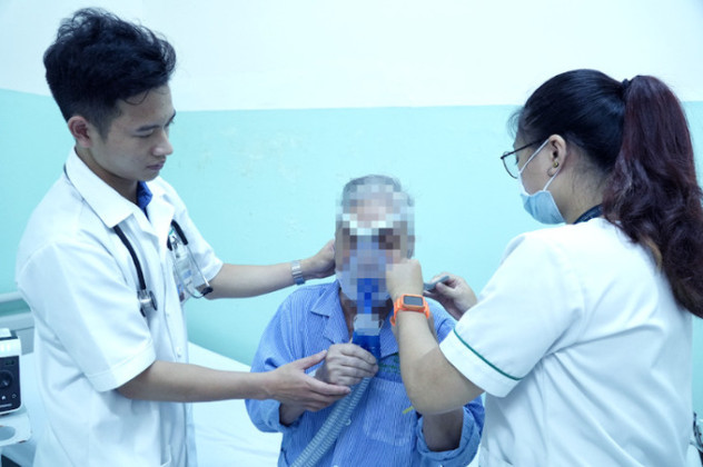 TP. HCM: Bệnh nhân ngủ ngồi 7 tháng liên tiếp vì hội chứng ngưng thở tắc nghẽn khi ngủ