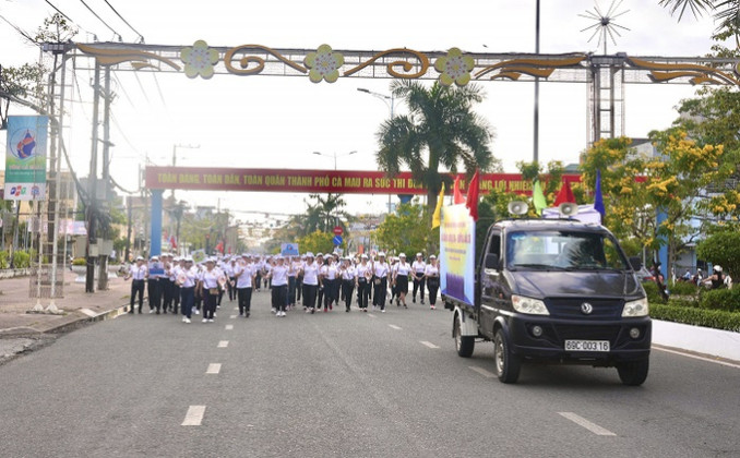 Cà Mau: Tổ chức sự kiện đi bộ kêu gọi hành động “Đã uống rượu, bia - không lái xe”