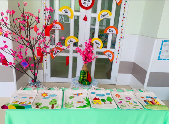 7 năm triển khai mô hình "bán đấu giá” tranh vẽ của trẻ mầm non gây quỹ từ thiện