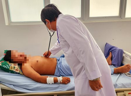 Đồng Tháp: Cấp cứu thành công trường hợp vết thương tim nguy kịch