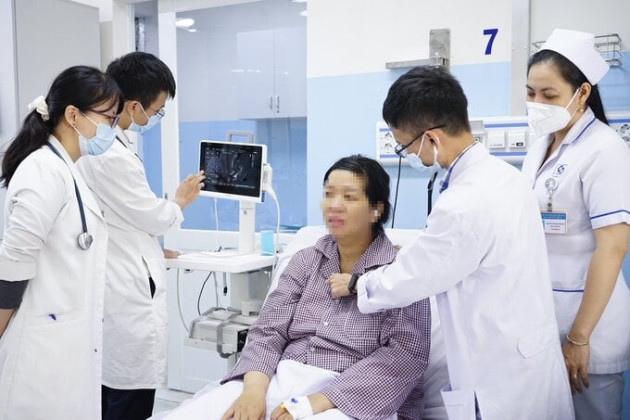 Kích hoạt báo động đỏ cứu sản phụ ngưng tim, ngưng thở do thuyên tắc ối