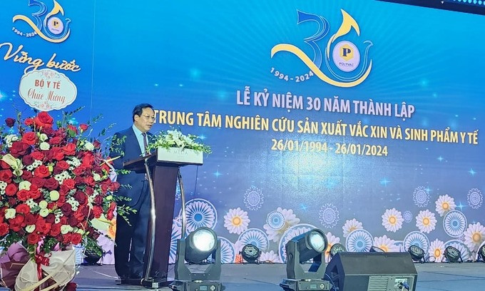 Đại diện Bộ Y tế tham dự Lễ Kỷ niệm 30 năm ngày thành lập Trung tâm Nghiên cứu sản xuất vắc xin và sinh phẩm y tế