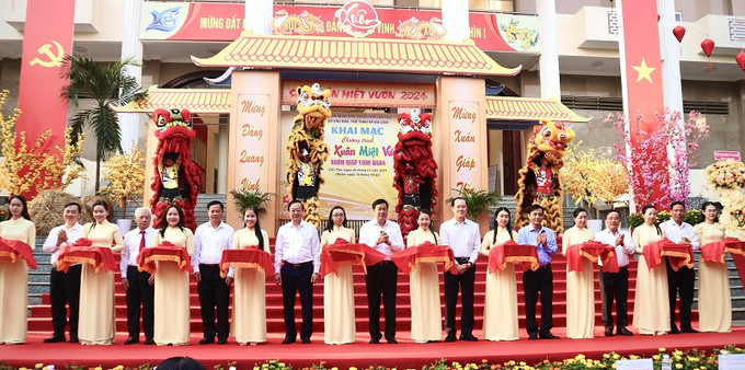 Cần Thơ khai mạc chương trình “Sắc Xuân miệt vườn” năm 2024