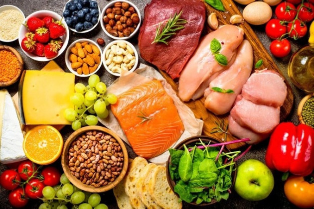 Chế độ dinh dưỡng phù hợp để giữ gìn sức khoẻ ngày Tết