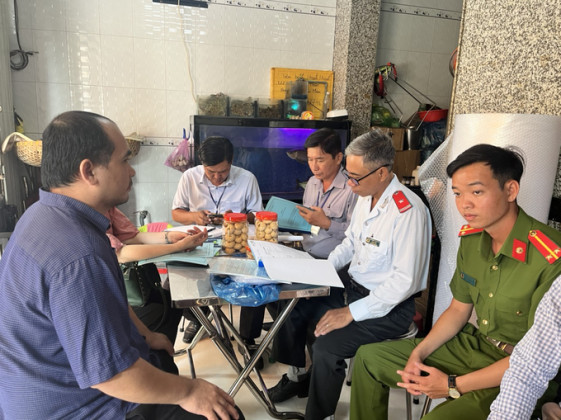 Cà Mau: Kiểm tra an toàn vệ sinh thực phẩm dịp Tết Nguyên Đán