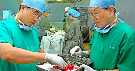 Đưa Bệnh viện Đại học Y Dược TP. HCM trở thành Trung tâm chẩn đoán và điều trị chuyên sâu