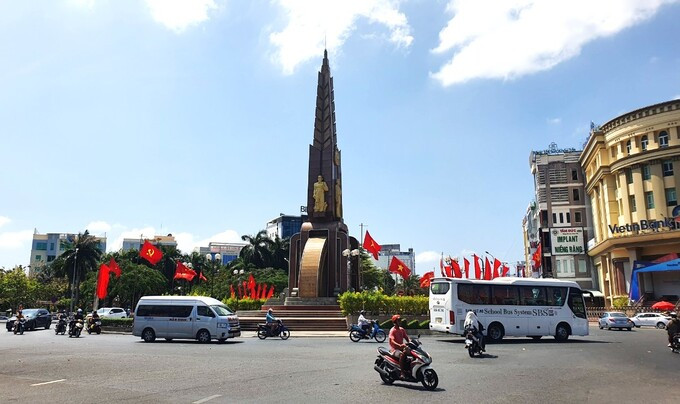Nhân dân Cà Mau đón Tết Nguyên đán 2024 vui tươi, an toàn