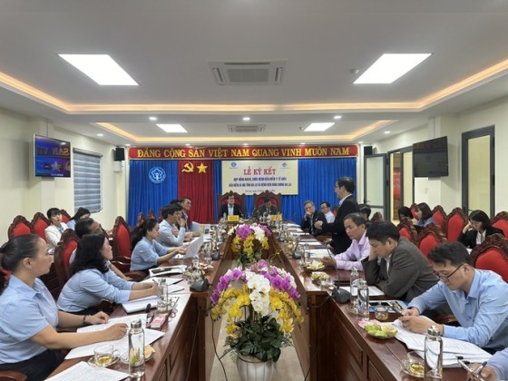 BHXH tỉnh Gia Lai ký hợp đồng khám, chữa bệnh BHYT với Bệnh viện Hùng Vương Gia Lai