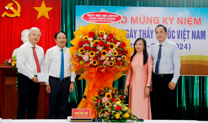 Bình Định: Chào mừng kỷ niệm 69 năm Ngày Thầy thuốc Việt Nam