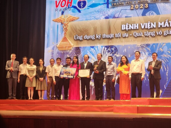 Bệnh Viện Mắt TP.HCM nhận giải thưởng Thành tựu Y khoa Việt Nam năm 2023