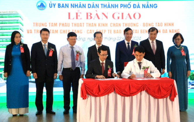 Bàn giao hai công trình y tế trọng điểm tại Bệnh viện Đà Nẵng