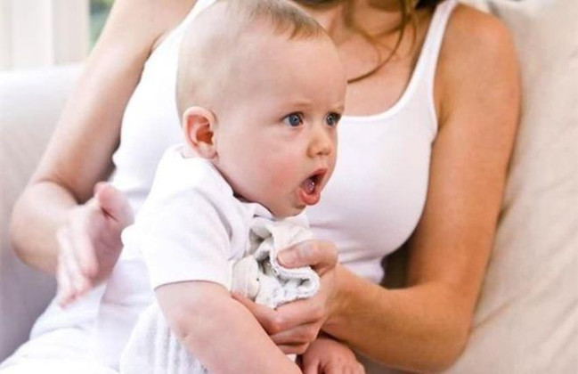 Tăng cường công tác phòng, chống bệnh ho gà và các bệnh dự phòng bằng vắc xin