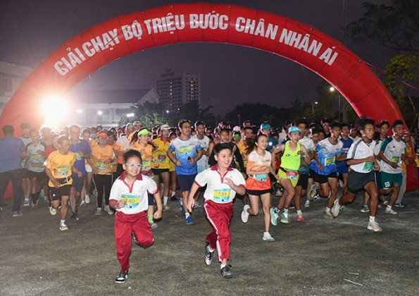 Cà Mau: Khai mạc giải chạy bộ “Triệu bước chân nhân ái”