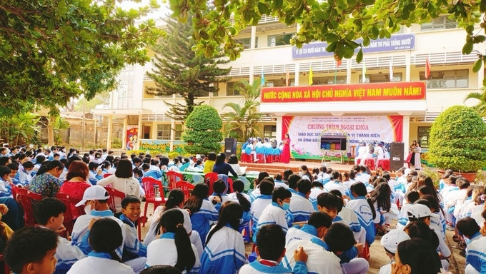 Gia Lai: Tuyên truyền, giáo dục sức khỏe sinh sản, bình đẳng giới cho hơn 1.200 học sinh