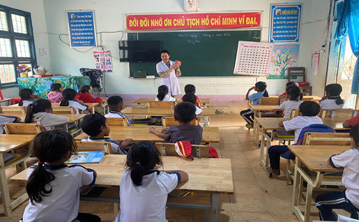 Kon Tum: Truyền thông về bệnh răng miệng, phương pháp chải răng đúng cách và phòng ngừa một số bệnh tật học đường năm 2024