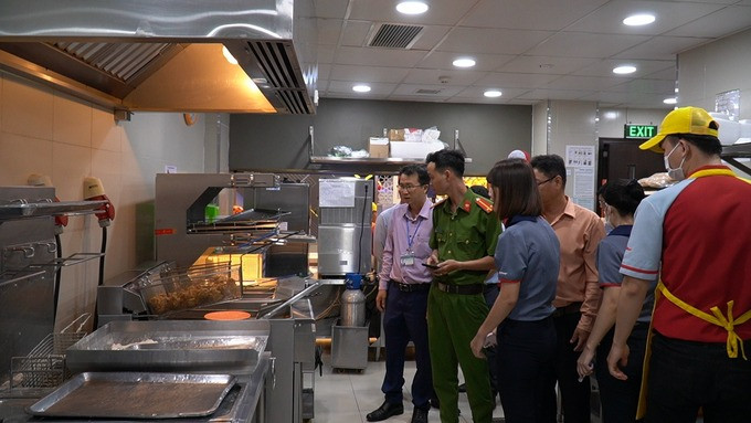 Cà Mau: Ra quân kiểm tra an toàn vệ sinh thực phẩm