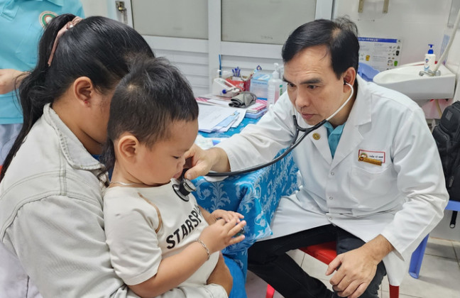 Gần 100 bệnh nhân mắc bệnh tim bẩm sinh ở An Giang được khám, sàng lọc miễn phí