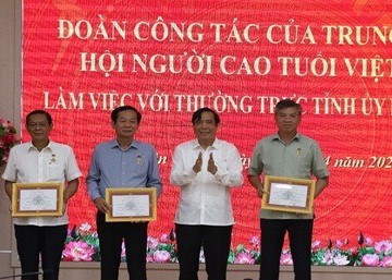 Kiên Giang: Tiếp tục thực hiện tốt công tác bảo vệ, chăm sóc, phát huy vai trò người cao tuổi