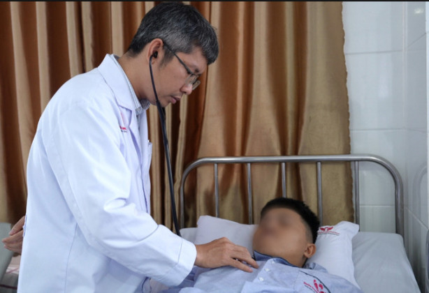 Nhồi máu cơ tim cấp mà cứ tưởng say xỉn