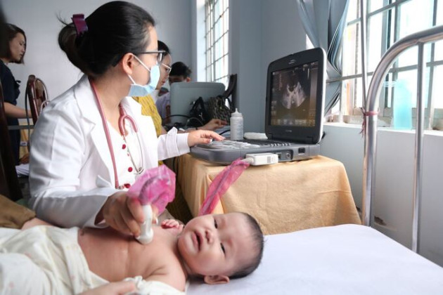Đắk Lắk: Khám sàng lọc, tầm soát và tư vấn miễn phí bệnh tim bẩm sinh cho trẻ em