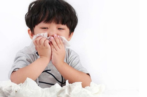 Các bệnh thường gặp mùa nắng nóng ở trẻ em