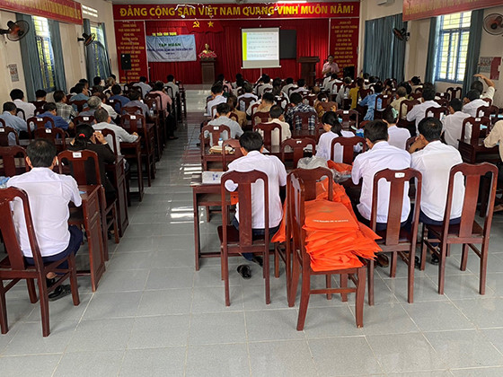 Tập huấn phòng, chống bệnh dại trên động vật tại huyện Vĩnh Thạnh