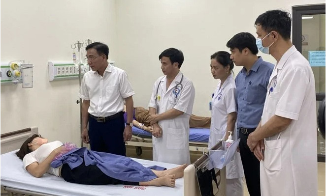 Bộ Y tế đề nghị đình chỉ hoạt động bếp ăn tập thể khiến hàng trăm người ngộ độc ở Vĩnh Phúc